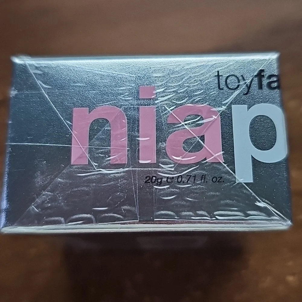 NIB Toyfactory‎ Nia Pout Niacinamide Serum Lip Mask Watermelon Whip Sealed